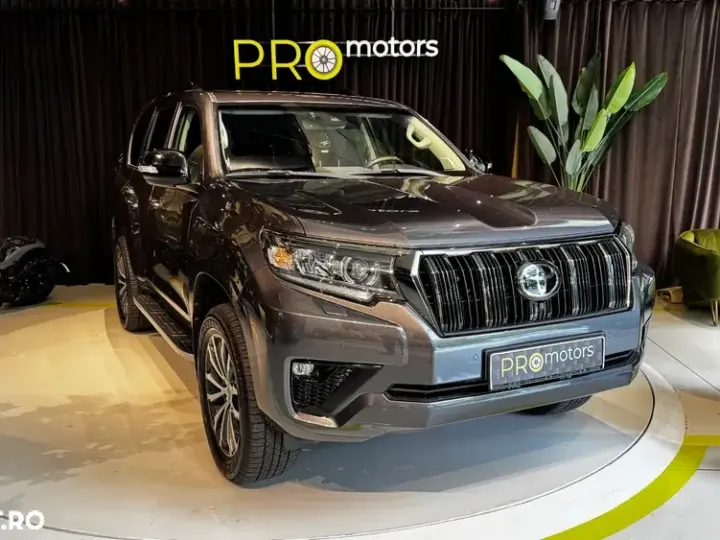 Toyota Land Cruiser 2.8l D-4D 204 CP A/T 7 locuri Luxury AVS