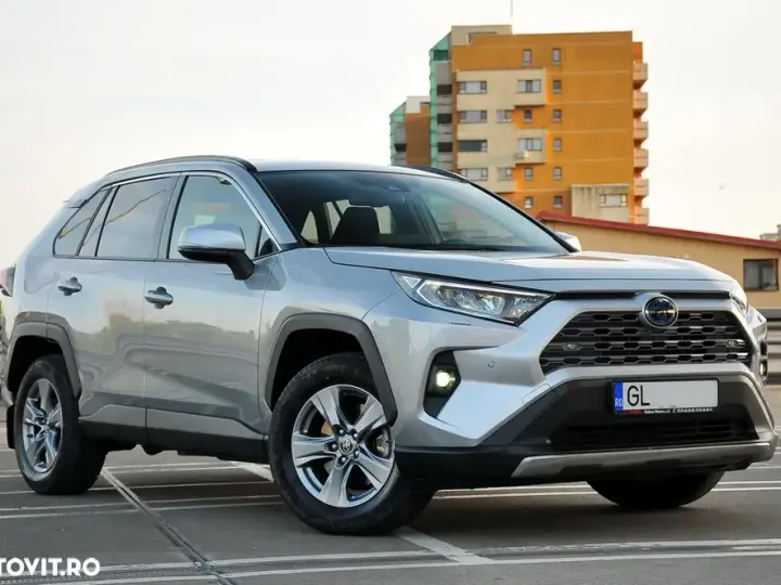 Toyota RAV4 V