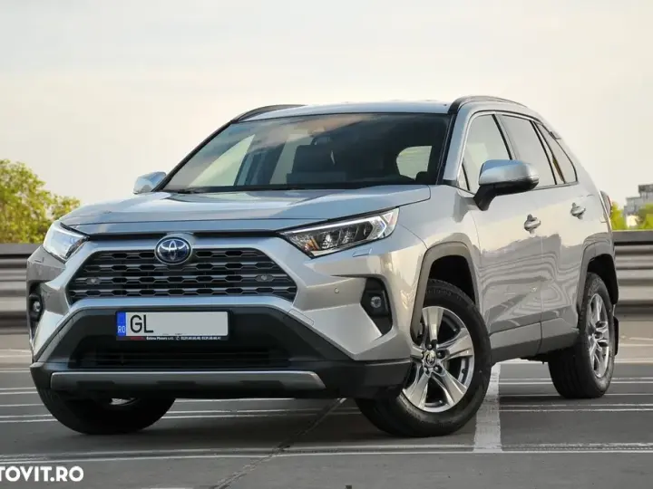 Toyota RAV4 V