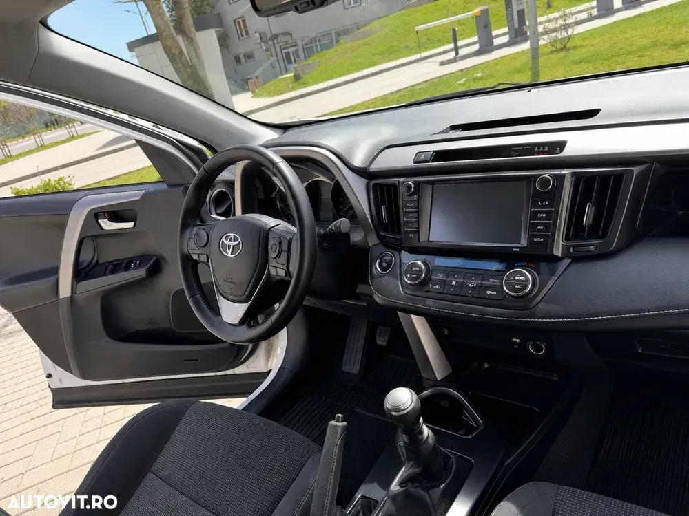 Toyota RAV4 IV — imagine 6