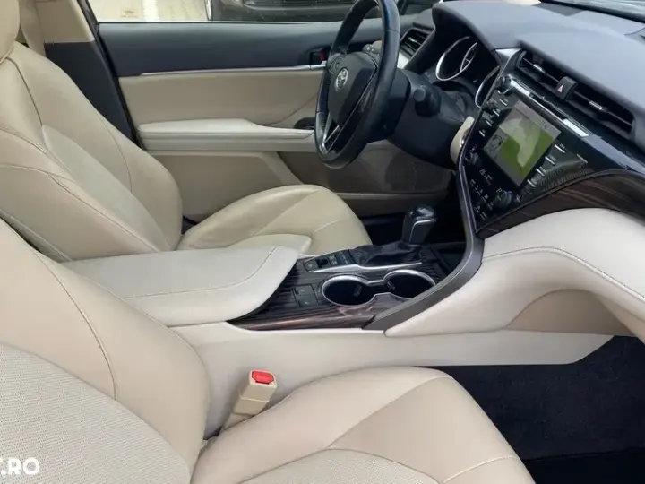 Toyota Camry VIII 2.5 Dynamic