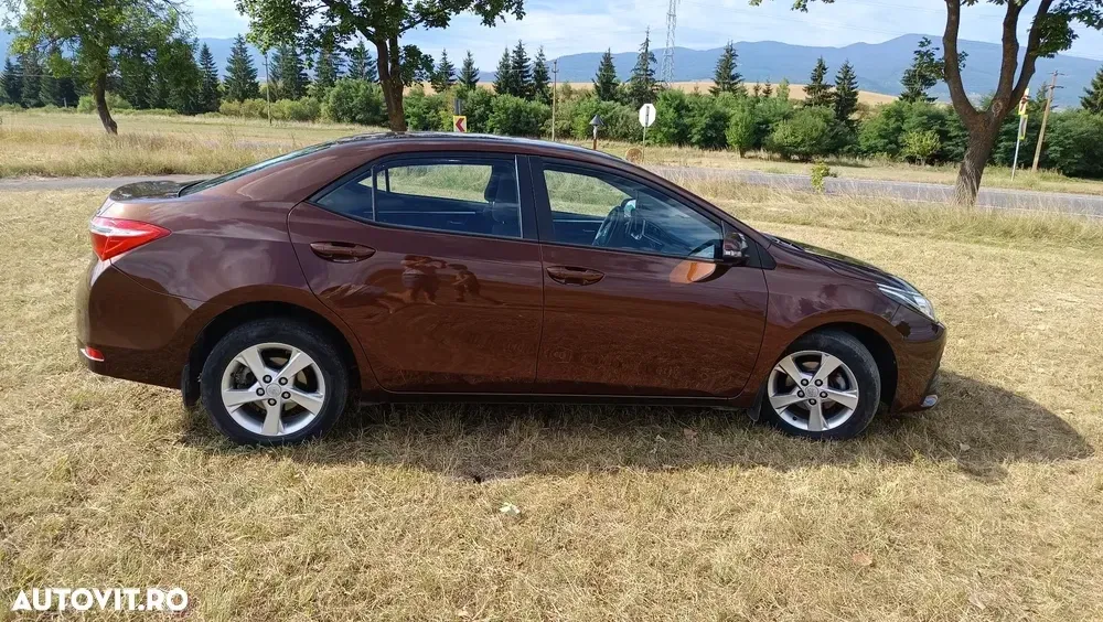 Toyota Corolla XI 1.6 Valvematic Luna — imagine 3