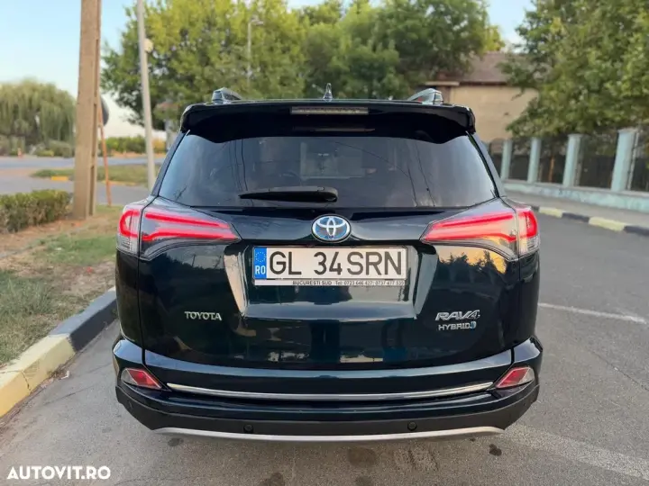 Toyota RAV4 2.5 VVT-iE 4x4 Luxury