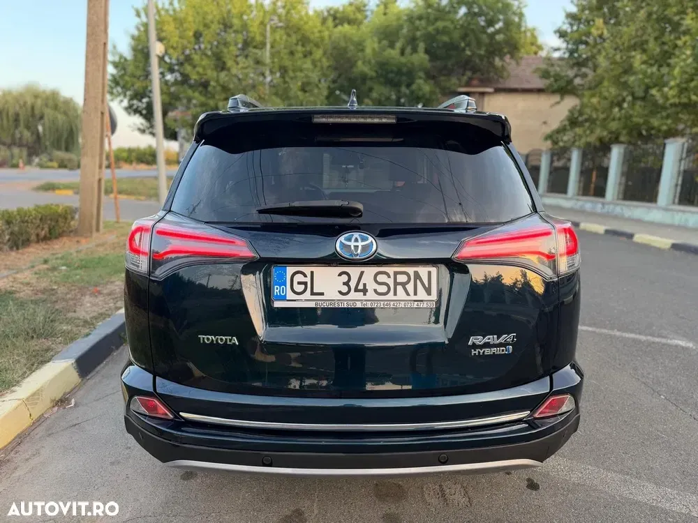 Toyota RAV4 2.5 VVT-iE 4x4 Luxury — imagine 5