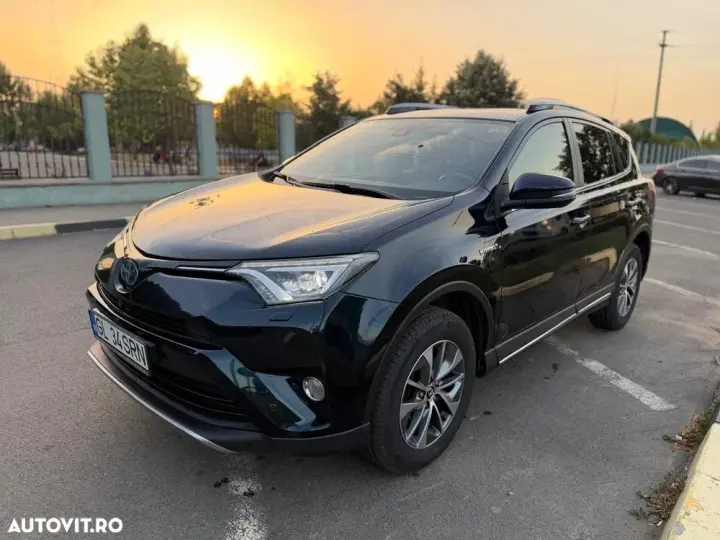 Toyota RAV4 2.5 VVT-iE 4x4 Luxury