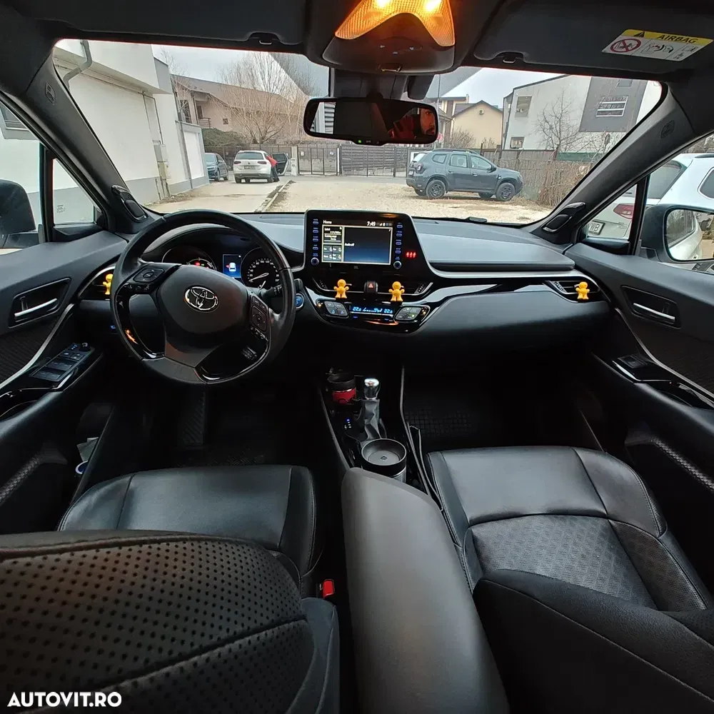 Toyota C-HR 2.0 HSD 184 CP 4x2 CVT Classy Bi-Tone — imagine 4