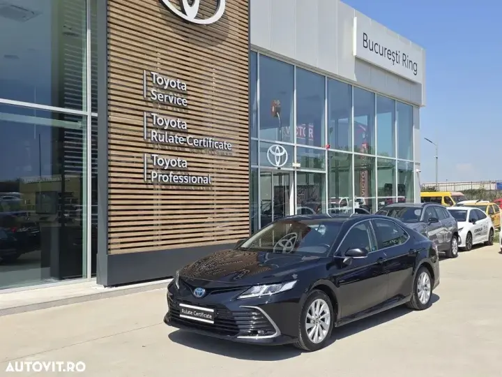 Toyota Camry VIII