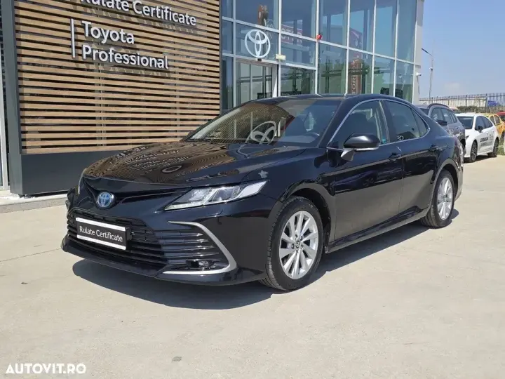 Toyota Camry VIII