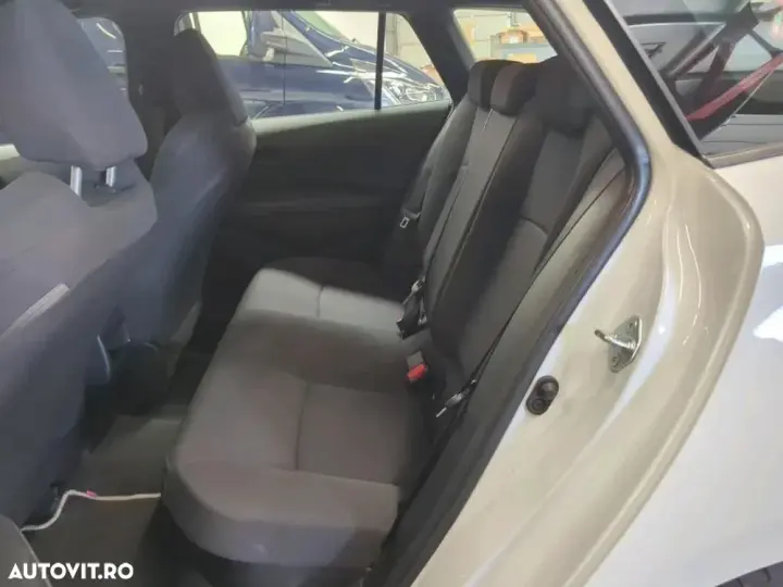 Toyota Corolla 1.8 HSD Business