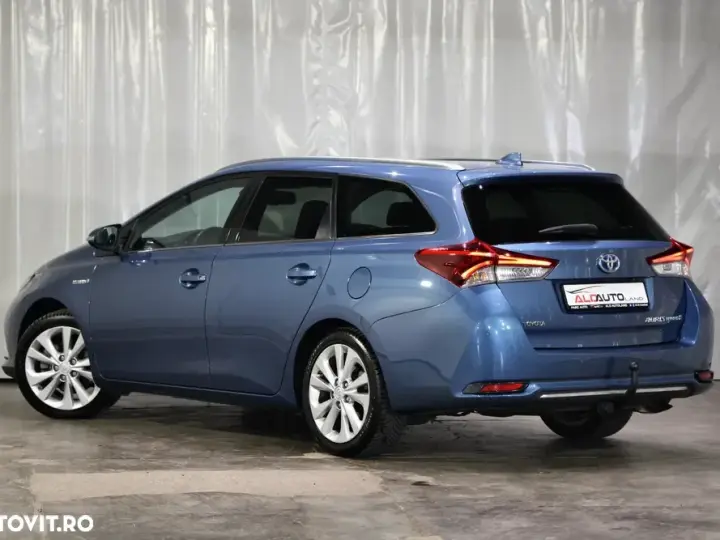 Toyota Auris II 1.8 L VVT-i Sol+