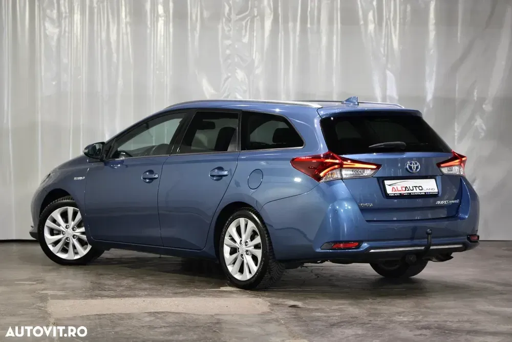 Toyota Auris II 1.8 L VVT-i Sol+ — imagine 4
