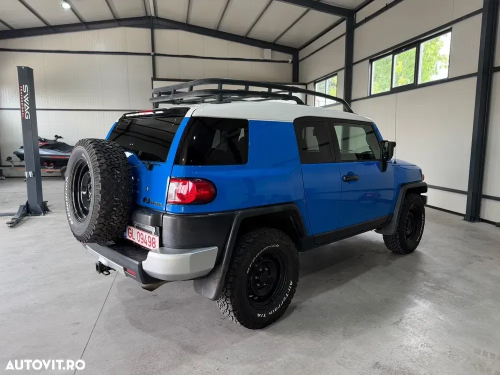 Toyota FJ — imagine 4