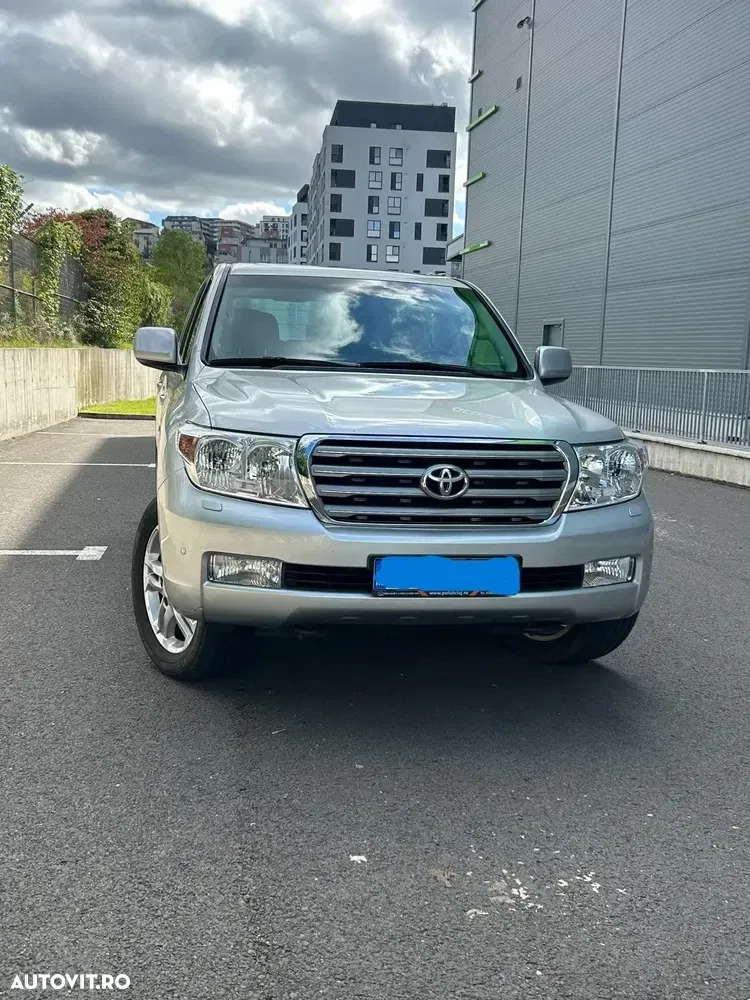Toyota Land Cruiser V8 4.5 Aut Executive — imagine 6