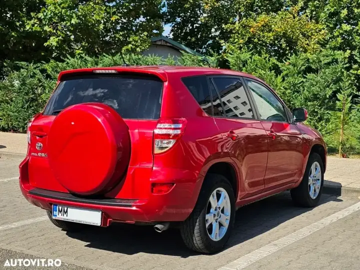 Toyota RAV4 III 2.2 D-4D Executive