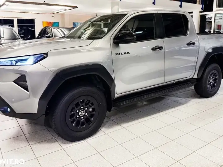 Toyota Hilux VIII 2.8D MHEV Double Cab 6AT AWD Comfort