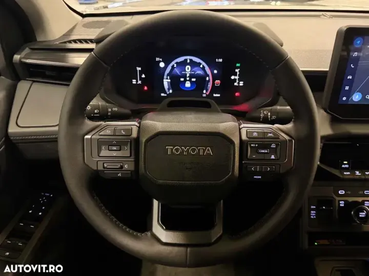 Toyota Hilux VIII 2.8D MHEV Double Cab 6AT AWD Comfort