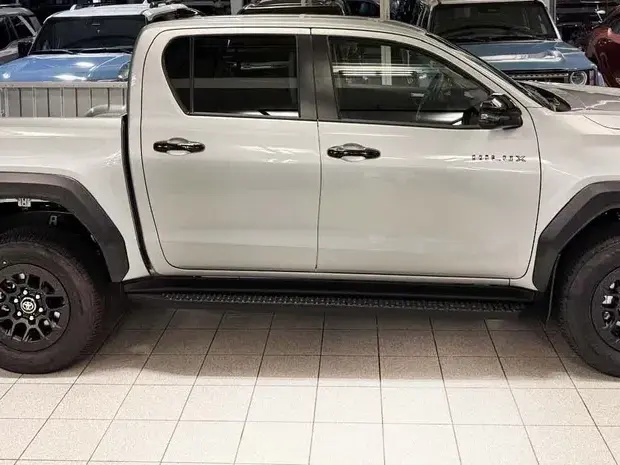 Toyota Hilux VIII 2.8D MHEV Double Cab 6AT AWD Comfort