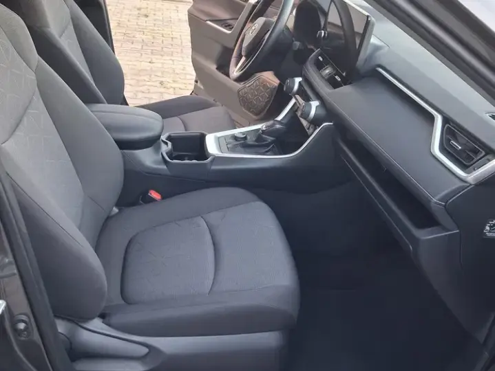 Toyota RAV4 V 2.0P CVT AWD Dynamic