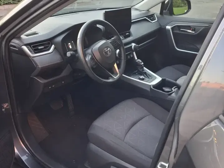 Toyota RAV4 V 2.0P CVT AWD Dynamic