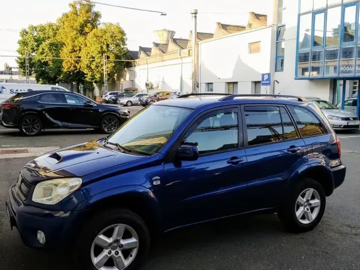 Toyota RAV4 II D-4D 4x4 Sol