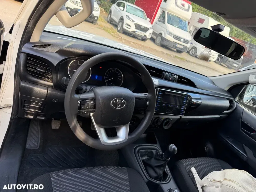 Toyota Hilux VIII 4x4 Double Cab M/T Style — imagine 4
