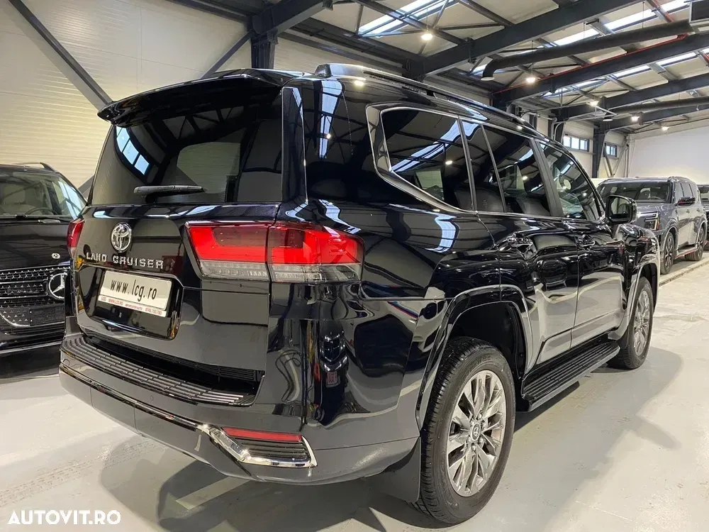 Toyota Land Cruiser 300 — imagine 3