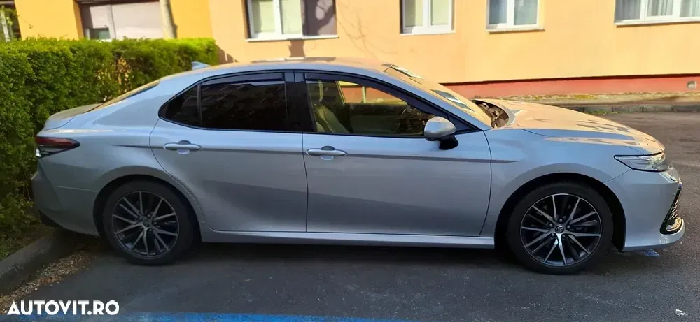 Toyota Camry VIII 2.5 Exclusive — imagine 4