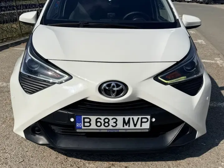 Toyota Aygo II 1.0 VVY-I 5 usi X-play