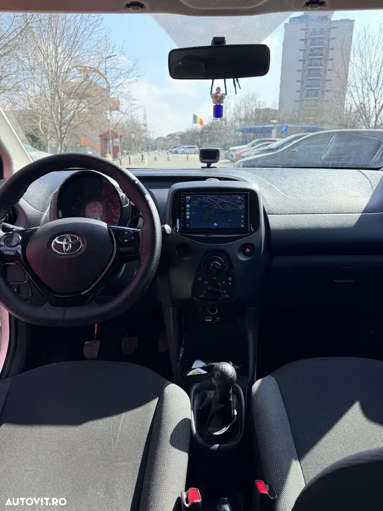 Toyota Aygo II 1.0 VVY-I 5 usi X-play — imagine 5