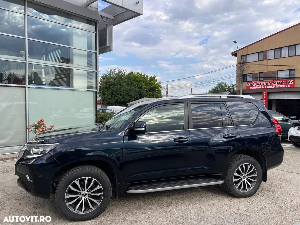 Toyota Land Cruiser 2.8l Turbo D-4D A/T AVS 5 locuri Luxury — imagine 3