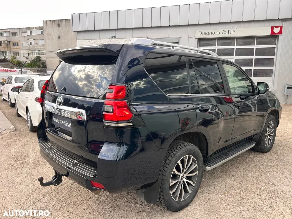 Toyota Land Cruiser 2.8l Turbo D-4D A/T AVS 5 locuri Luxury — imagine 5