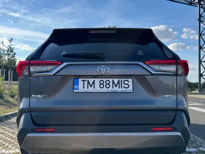 Toyota RAV4 V 2.0P CVT AWD Dynamic