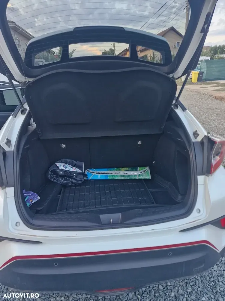 Toyota C-HR — imagine 5