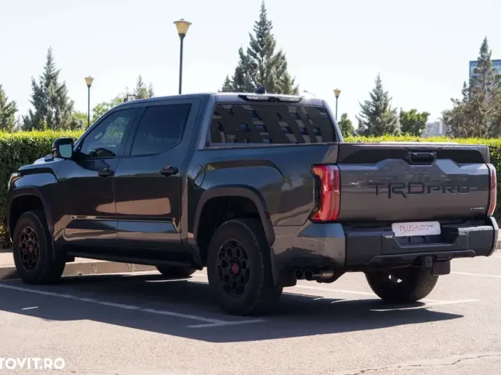 Toyota Tundra III