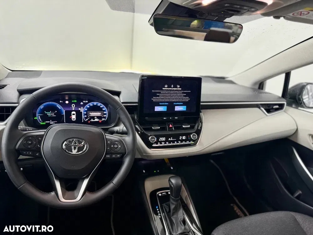 Toyota Corolla 1.8 HEV Dynamic — imagine 6