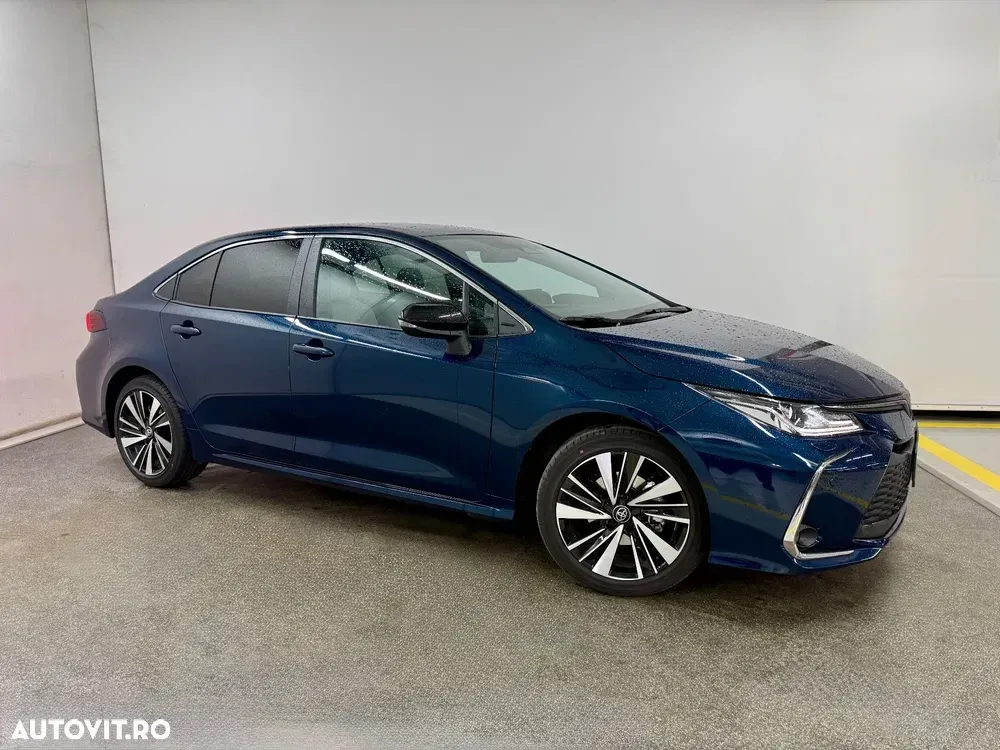 Toyota Corolla 1.8 HEV Dynamic — imagine 2