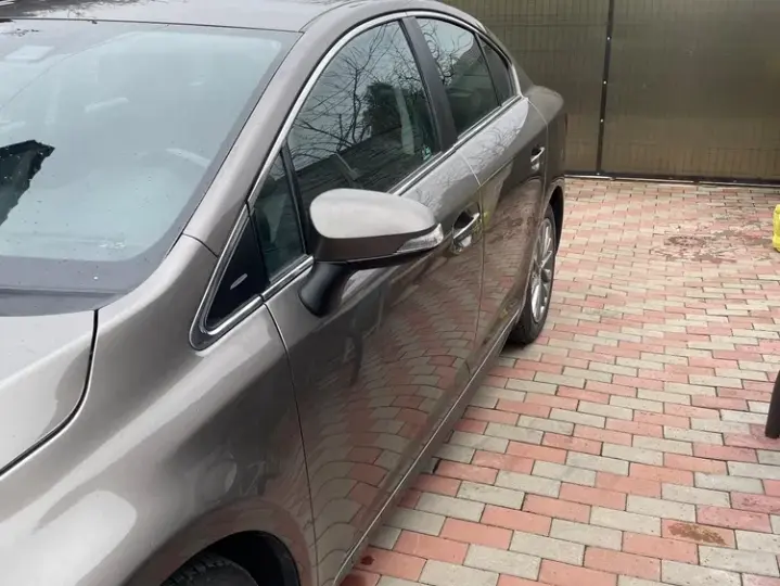 Toyota Avensis III 2.0 D-4D Executive