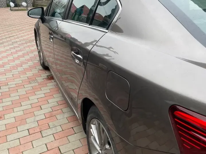 Toyota Avensis III 2.0 D-4D Executive