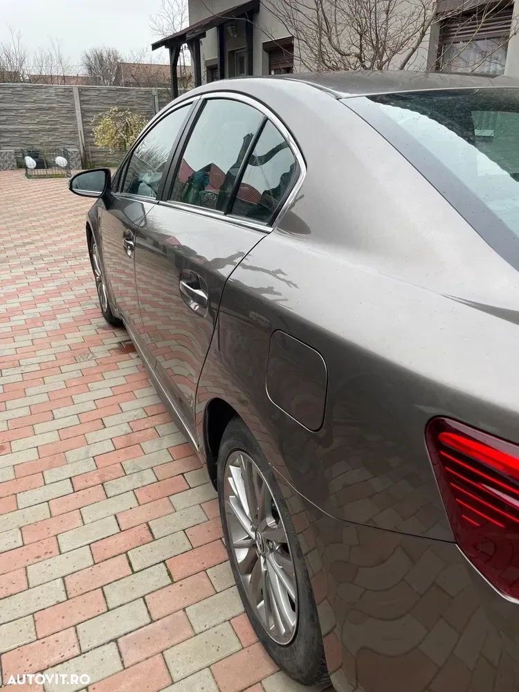 Toyota Avensis III 2.0 D-4D Executive — imagine 6