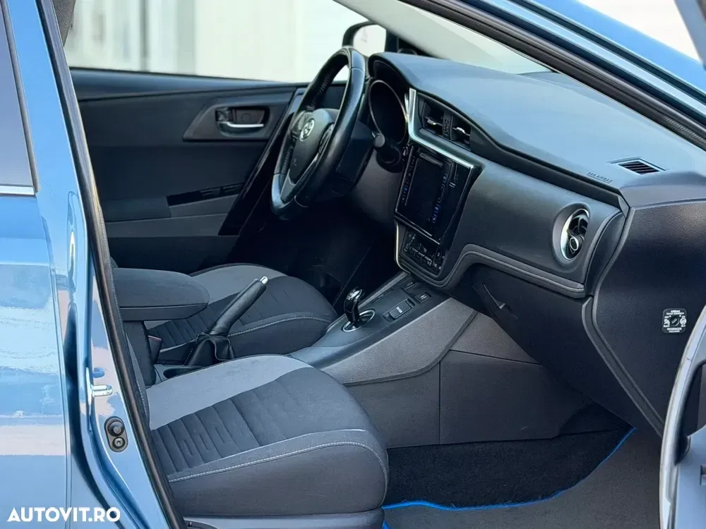 Toyota Auris II — imagine 5