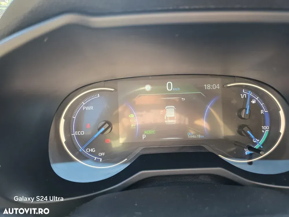 Toyota RAV4 V Comfort — imagine 6