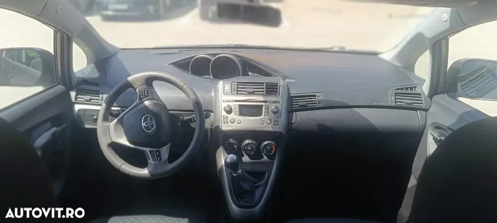 Toyota Verso 2.0 D-4D DPF Sol — imagine 6
