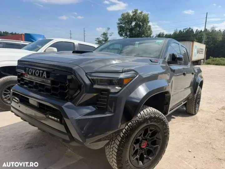Toyota Tacoma III