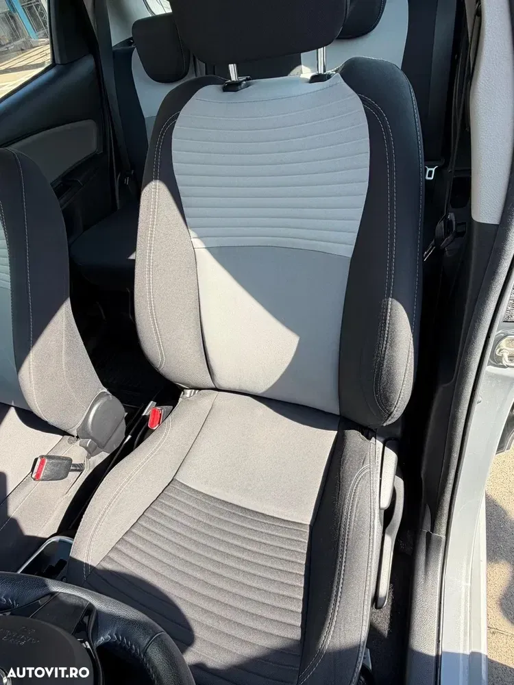 Toyota Yaris — imagine 6