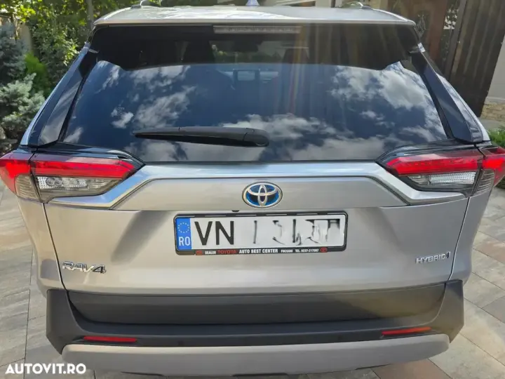Toyota RAV4 V 2.5 VVT-iE 4x4 Luxury Plus