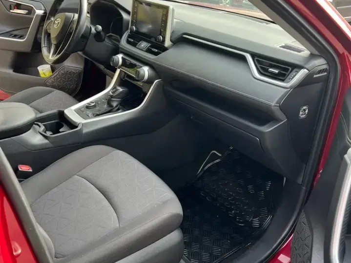 Toyota RAV4 V 2.0P CVT AWD Dynamic