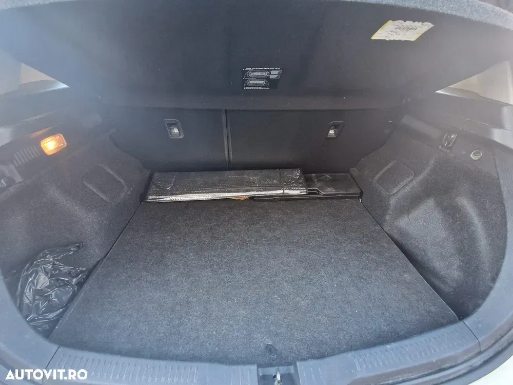 Toyota Auris 1.6 L Valvematic Luna — imagine 5