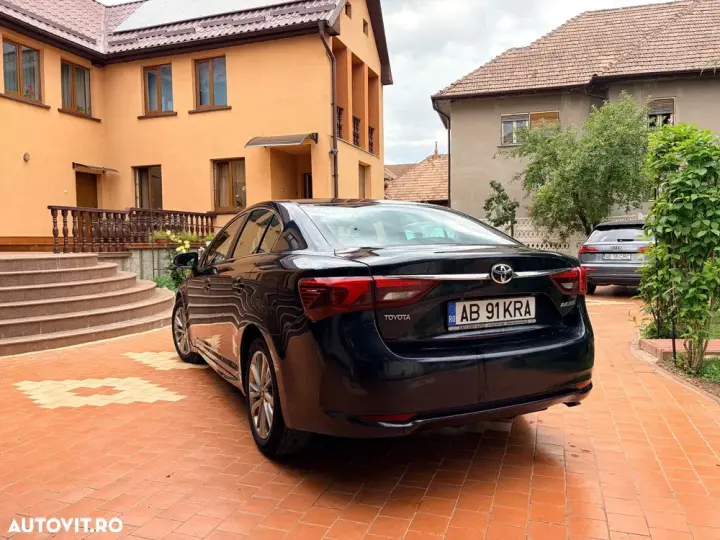 Toyota Avensis III 2.0 D-4D Executive