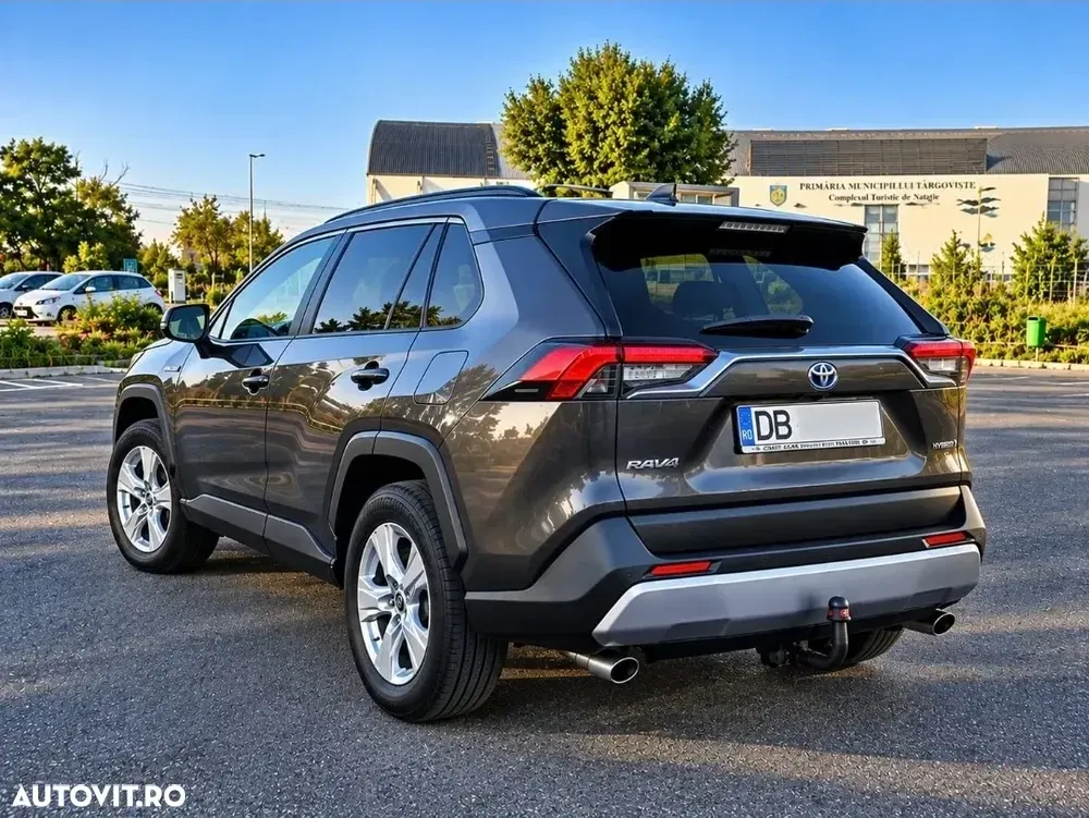 Toyota RAV4 V — imagine 6
