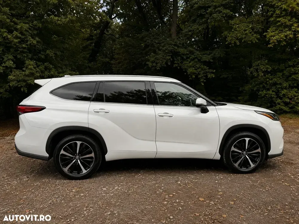 Toyota Highlander IV 2.5 L Dynamic Force 248CP Luxury Pearly — imagine 2